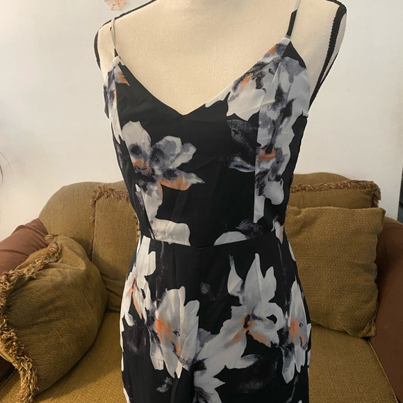 Floral jumpsuit from Lulus - Picture 5 of 5